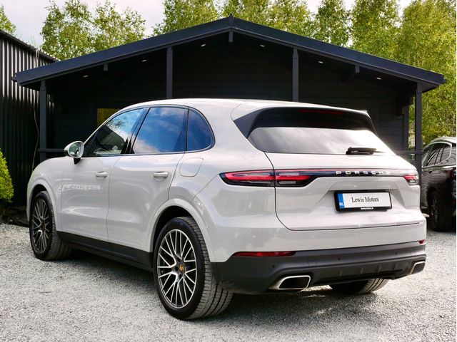 Image for 2022 Porsche Cayenne E-HYBRID, **DEPOSIT TAKEN** 470BHP, BOSE SOUND SYSTEM, AIR SUSPENSION, TILT AND SLIDE PAN ROOF, HEATED STEERING WHEEL
