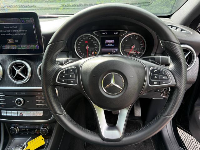 Image for 2018 Mercedes-Benz A Class A180 AMG-STYLE 1.6 AUTO // NEW 19" AMG-LINE ALLOYS // HALF LEATHER HEATED SEATS // REVERSE CAMERA