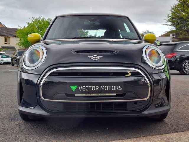 Image for 2023 Mini Cooper ELECTRIC LEVEL 2 HALF LEATHER SEATS