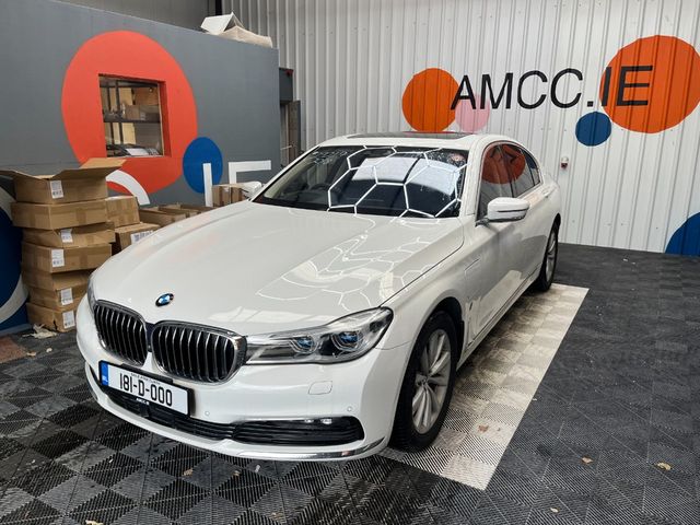 Image for 2018 BMW 7 Series 2018 BMW 740E iPERFORMANCE 2.0 AUTOMATIC / CRUISE CONTROL / 360 CAMERA / ELECTRIC MEMORY HEATED & MASSAGING SEATS / PANORAMIC SUNROOF / AMBIENT LIGHTS / HEATED REAR SEATS AND MORE