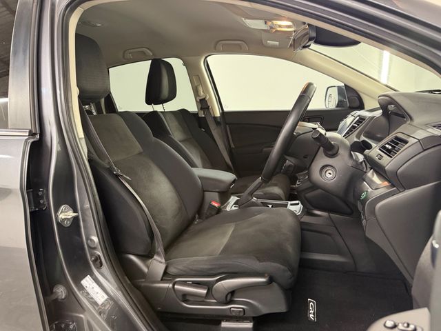 Image for 2017 Honda CR-V **SE PLUS MODEL **MULTI DRIVE MODE **TOUCHSCREEN RADIO **MULTI FUNCTION STEERING WHEEL **ECO MODE **FRONT AND REAR PARKING SENSORS **REVERSING CAMERA **DUAL DIGITAL CLIMATE CONTROL **CRUISE CONTROL **