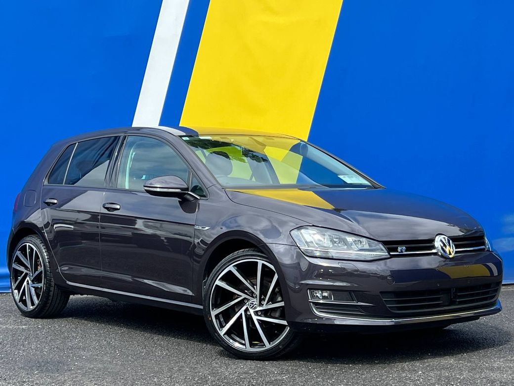 Image for 2015 Volkswagen Golf R-LINE PACK 1.2 TSI AUTO // LOUNGE EDITION // NEW 19" R-LINE ALLOYS // FULL SERVICE HISTORY // BLUETOOTH MUSIC