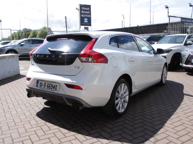 Image for 2016 Volvo V40 T3 R-DESIGN 1.5 5DR AUTO ESTATE 