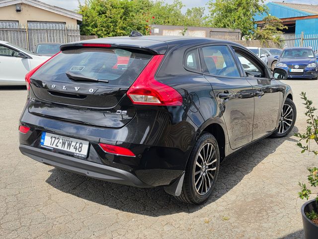 Image for 2017 Volvo V40 D2 (120hp) Momentum Edition