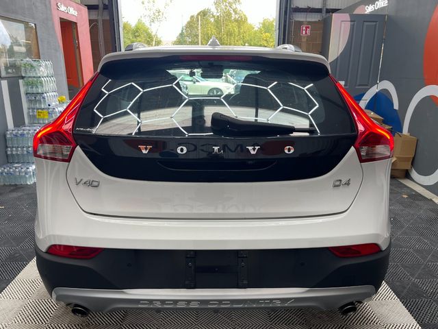 Image for 2017 Volvo V40 Cross Country 2017 VOLVO V40 CROSS COUNTRY D4 MOMENTUM 2.0 AUTOMATIC / CRUISE CONTROL / PARKING CAMERA / ELECTRIC MEMORY & HEATED SEATS / PADDLE SHIFTERS AND MORE