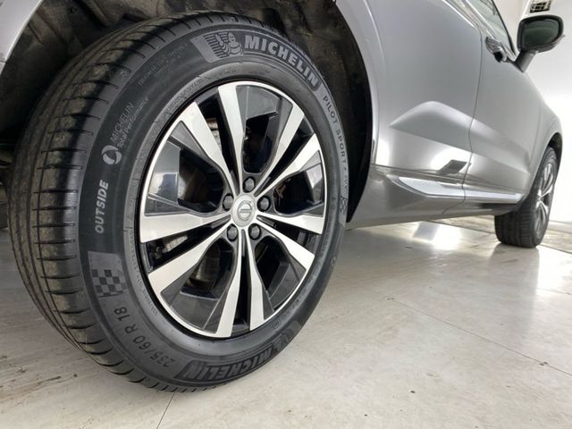 Image for 2022 Volvo XC60 Inscription Expression