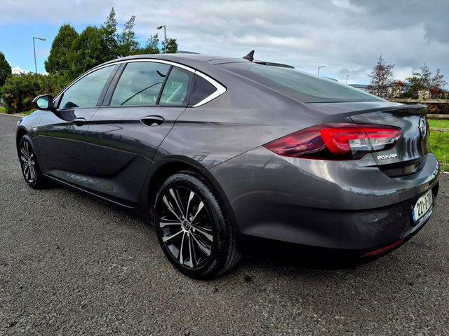Image for 2022 Opel Insignia SRI 1.5D 122PS S/S FWD 6 Speed