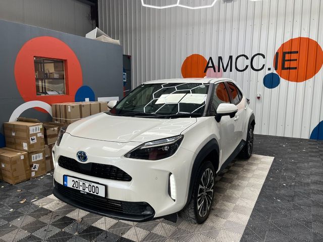 Image for 2020 Toyota Yaris Cross 2020 TOYOTA YARIS CROSS HYBRID Z 1.5 AUTOMATIC / CRUISE CONTROL / PARKING CAMERA / HEATED SEATS AND MORE