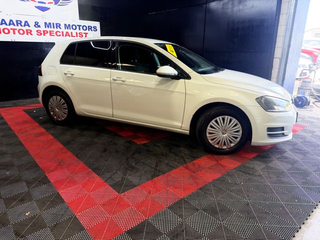 Image for 2017 Volkswagen Golf Trendline