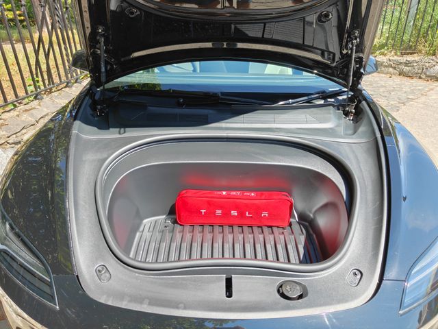 Image for 2024 Tesla Model 3 PERFORMANCE AWD RANGE OF 520KLMS **TESLA WARRANTY**