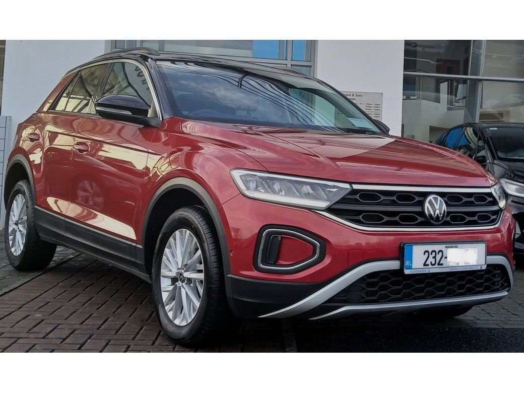 Image for 2023 Volkswagen T-Roc Life 2.0 TDI 116HP **REAR VIEW CAMERA, APP CONNECT, 