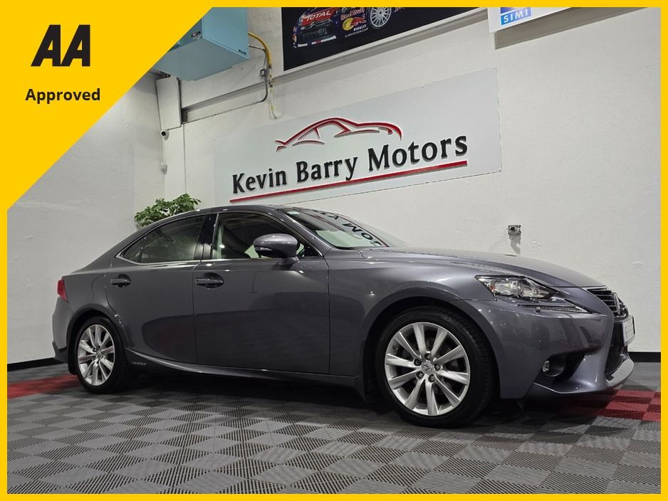 Image for 2016 Lexus IS 300h 2.5 HYBRID EXECUTIVE EDITION AUTOMATIC **LOW MILEAGE / HIGH SPEC / CRUISE CONTROL / FULL BLACK LEATHER / FRONT & REAR PARKING ASSIST / HEATED FRONT SEATS / SAT NAV / FULL SERVICE RECORD**