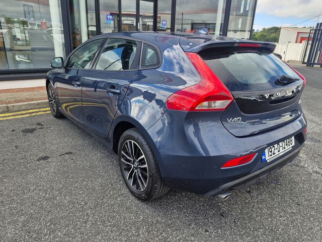 Image for 2019 Volvo V40 D3 MOM ED 5DR Auto