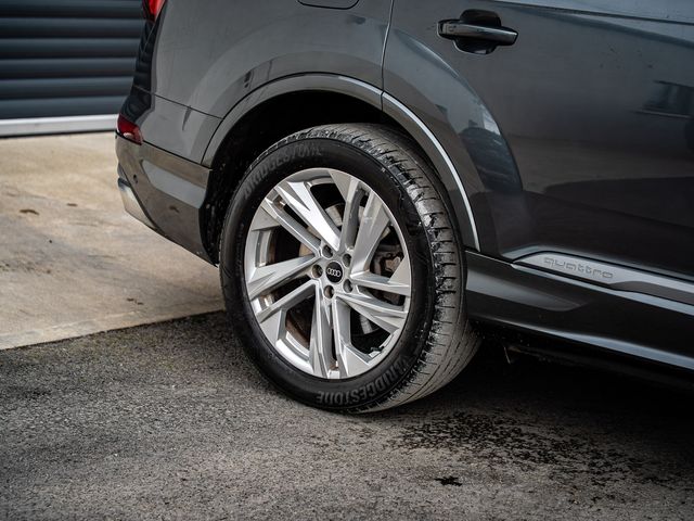 Image for 2021 Audi Q7 TFSI E QUATTRO S LINE