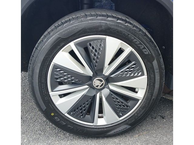 Image for 2023 Skoda Karoq Ambition 2.0TDI 115HP **PARKING SENSORS, APP CONNECT, BLUETOOTH**