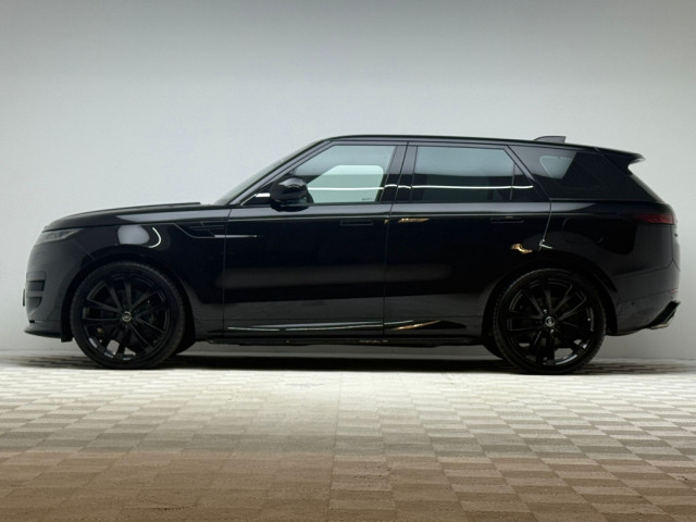 Image for 2024 Land Rover Range Rover Sport DYNAMIC P440E