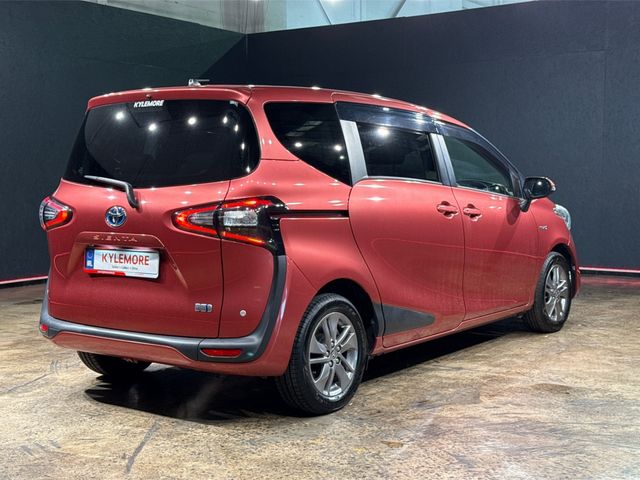 Image for 2017 Toyota Sienta 1.5 HYBRID 7 SEATER - POWER SLIDING DOORS - TOYOTA SAFETY SENSE - PUSH BUTTON START/STOP - REAR CAMERA