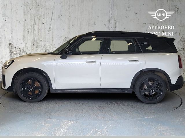 Image for 2025 Mini Countryman C