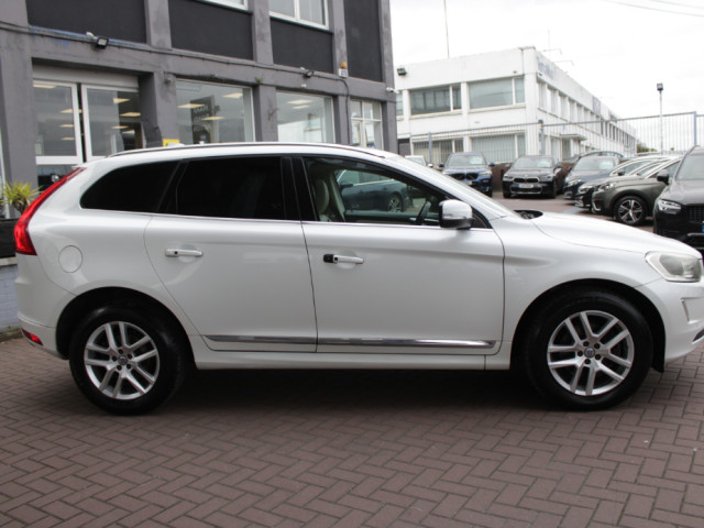 Image for 2016 Volvo XC60 2.0D4 SE LUXURY EDITION 5DR ESTATE AUTO // HUGE SPEC WITH PANORAMIC SUNROOF // BUY WITH CONFIDENCE AA AND SIMI APPROVED DEALER 2026 // FINANCE ARRANGED // ALL TRADE INS WELCOME // 