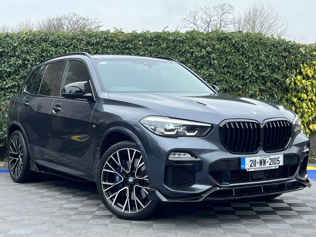 Image for 2021 BMW X5 M-SPORT COMPETITION XDRIVE45e 3.0 HYBRID // LEATHER HEATED SEATS // APPLE CARPLAY/ANDROID AUTO // ADJUSTABLE AIR SUSPENSION