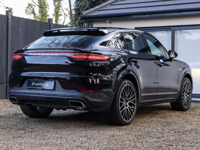 Image for 2023 Porsche Cayenne 3.0 V6 E-hybrid Auto