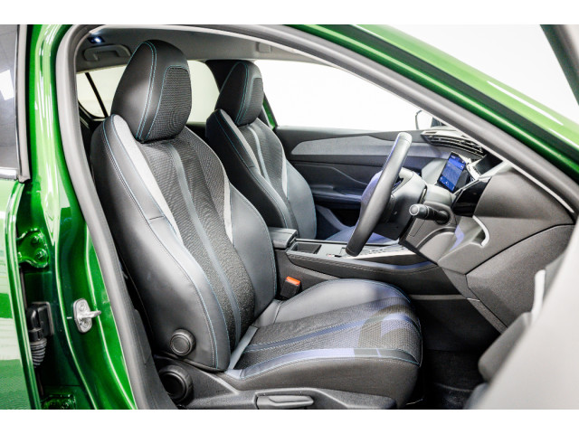 Image for 2024 Peugeot 308 E-Allure 54kWh Auto 156HP