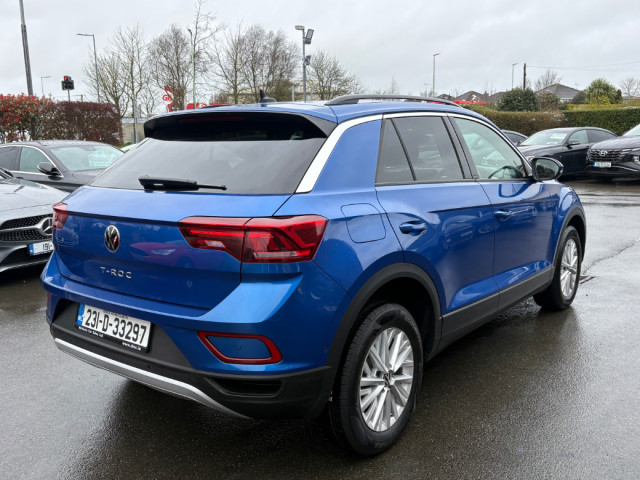 Image for 2023 Volkswagen T-Roc Life 1.0 TSI M6F 110HP 5DR