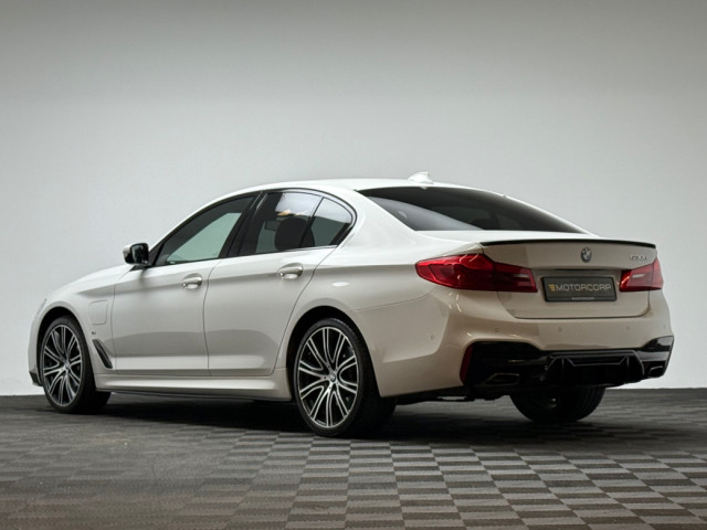 Image for 2020 BMW 5 Series 530E M SPORT