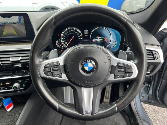 Image for 2018 BMW 5 Series 523d M-SPORT COMPETITION 2.0 D // HEADS-UP DISPLAY // AMBIENT LIGHTING // 360 PARKING CAMERAS