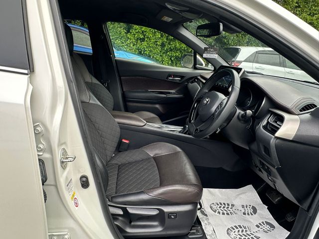 Image for 2018 Toyota C-HR 1.8 HYBRID LUNA
