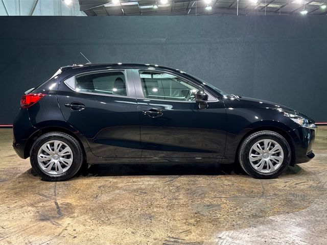 Image for 2022 Mazda Mazda2 1.5 AUTOMATIC - VERY LOW MILEAGE - IMMACULATE CONDITION - A/C HEATING CONTROLS