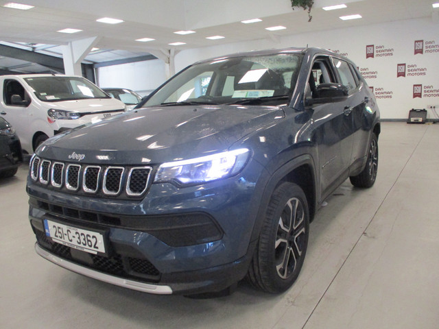 Image for 2025 Jeep Compass Altitude E-hybrid 1.5 130hp-CAMERA-HEATED SEATS-CRUISE-CARPLAY-ONE OWNER