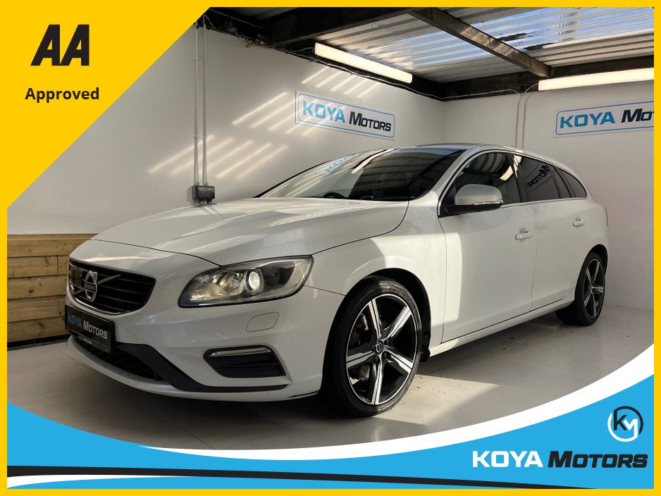 Image for 2016 Volvo V60 2.0 D4 R-DESIGN DIESEL AUTO // FULL LEATHER ELECTRIC SEATS // REVERSING CAMERA // CRUISE CONTROL // LANE ASSIST // COLLISION WARNING SYSTEM // TOP SPEC // UPGRADED ALLOYS