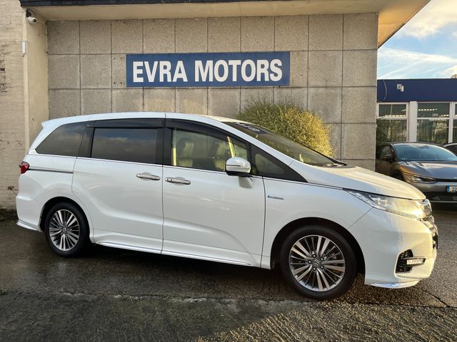 Image for 2019 Honda Odyssey 8 SEATER ABSOLUTE AUTOMATIC HYBRID 2.0 PETROL //KEYLESS ENTRY//REVERSE CAMERA//ADAPTIVE CRUISE CONTROL//ELECTRIC DRIVERS SEAT// 