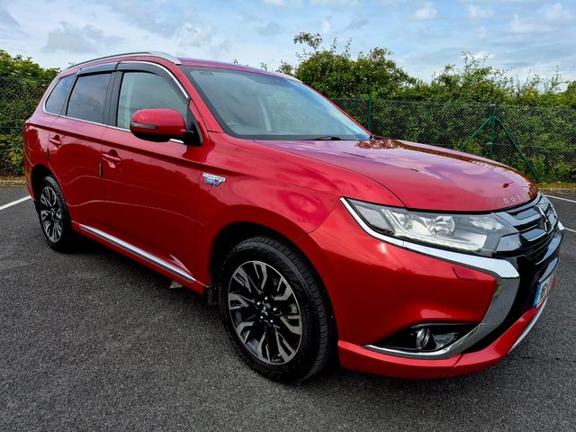 Image for 2016 Mitsubishi Outlander PHEV 2.0L MIVEC 4WD 5-Seater Instyle