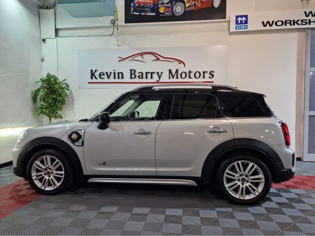 Image for 2021 Mini Countryman S E ALL4 EXCLUSIVE (PLUG IN HYBRID) AUTOMATIC **ONE OWNER / HUGE SPEC / APPLE CARPLAY / CRUISE CONTROL / FULL BLACK LEATHER / HEATED FRONT SEATS / REVERSE CAMERA / REAR TINTED GLASS**