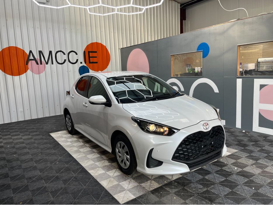 Image for 2024 Toyota Yaris YARIS AUTOMATIC 1.0 PETROL / 7k KMs / REVERSE CAMERA & MORE