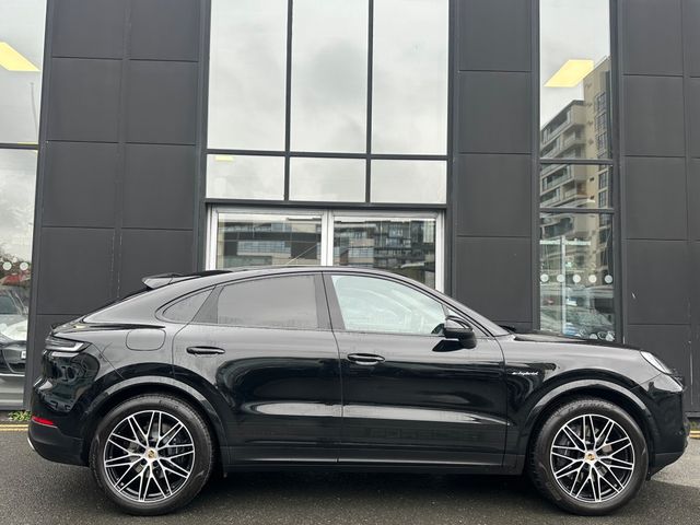 Image for 2024 Porsche Cayenne Coupe e-Hybrid Auto 