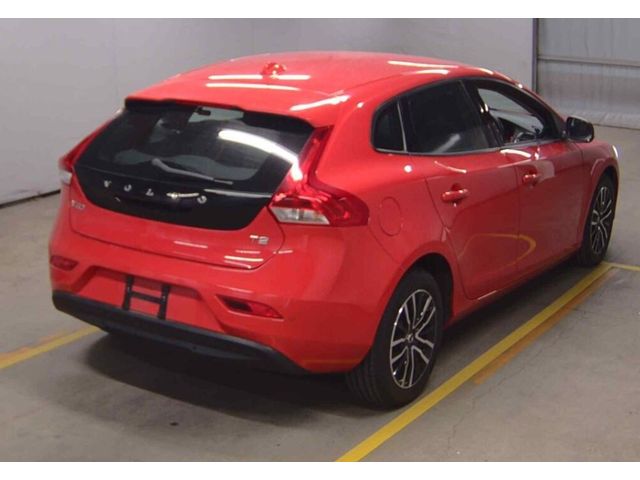 Image for 2018 Volvo V40 T2 Kinetic