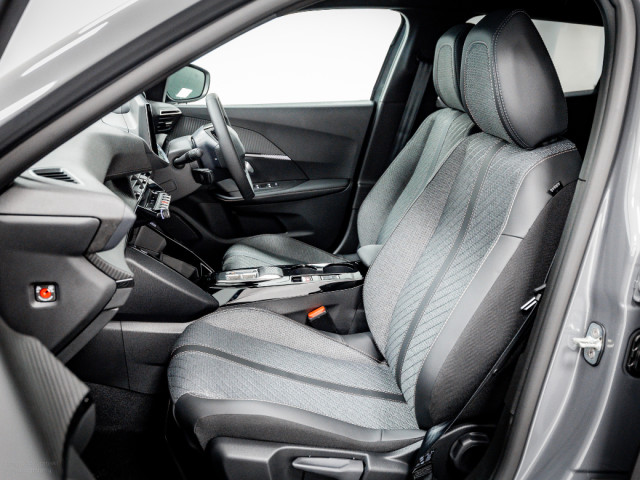 Image for 2026 Peugeot 2008 E-Allure 54kWh 156HP - 400km+ range, Inc Gap, CRI or Peugeot Protect