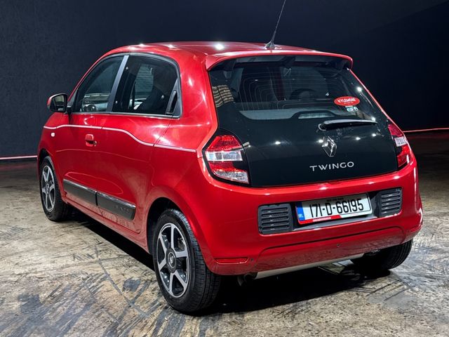 Image for 2017 Renault Twingo 0.9 AUTOMATIC - INTENSE - COLOUR CODED INTERIOR