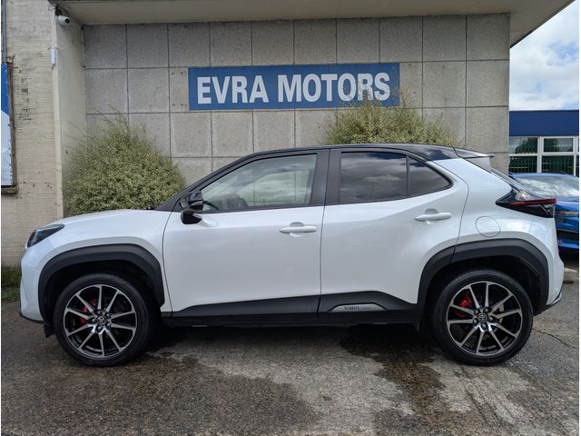 Image for 2023 Toyota Yaris Cross GR SPORT HYBRID AUTOMATIC 1.5 PETROL //LOW MILES//360 PARKING CAMERAS//KEYLESS ENTRY//ADAPTIVE CRUISE CONTROL//