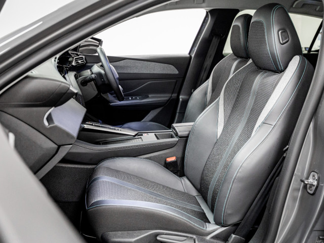 Image for 2024 Peugeot 308 E-Allure 54kWh Auto 155HP