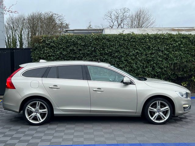 Image for 2017 Volvo V60 D4 CLASSIC 2.0 D // OPENING SUNROOF // LEATHER HEATED SEATS // BLUETOOTH MUSIC