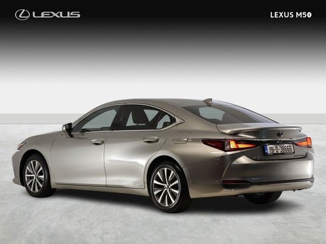 Image for 2019 Lexus ES 300h Executive