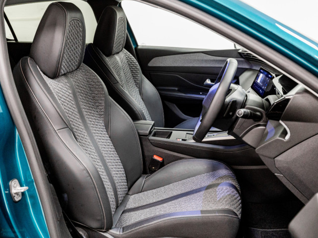 Image for 2026 Peugeot 308 Allure Hybrid Auto 145HP