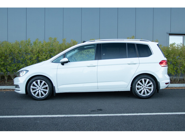 Image for 2016 Volkswagen Touran 2.0 TDI - 7 Seat - Sunroof 