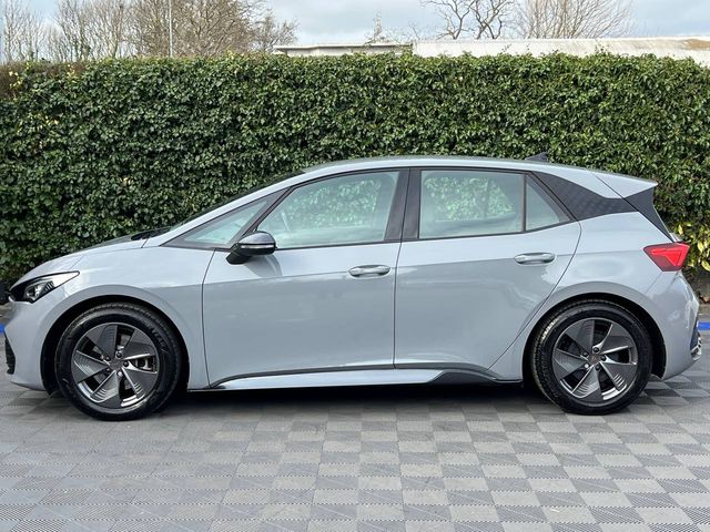 Image for 2024 Cupra Born ** VERY LOW MILEAGE ** // HEATED MULTIFUNCTIONAL STEERING WHEEL // REVERSE CAMERA // 18" ALLOYS