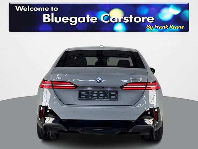 Image for 2024 BMW i5 EDRIVE40 M SPORT **NEW PERFORMANCE KIT**FULL BLACK LEATHER INTERIOR**FRONT HEATED SEATS**HEATED STEERING WHEEL**APPLE CARPLAY**ANDROID AUTO**360 CAMERA**PARKING SENSORS**ELECTRIC HANDBRAKE**