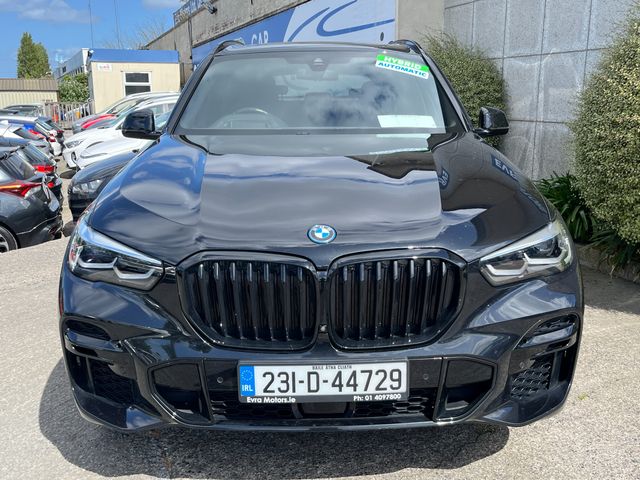 Image for 2023 BMW X5 XDRIVE 45E M-SPORT PHEV 3.0 PETROL //HIGH SPEC//MERINO LEATHER//HARMAN KARDON SOUND SYSTEM//HEAD UP DISPLAY//HEATED STEERING WHEEL// 